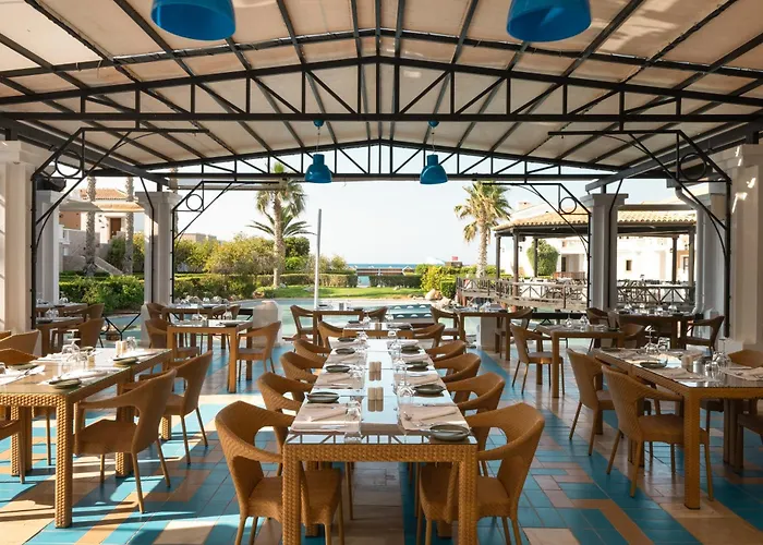 منتجع Mitsis Royal Mare 5*