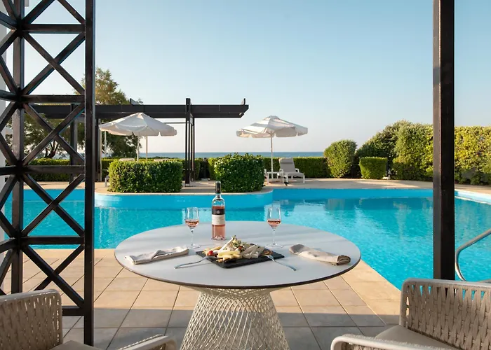 منتجع Mitsis Royal Mare 5*