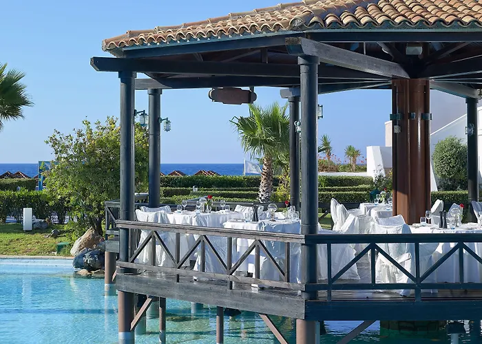 منتجع Mitsis Royal Mare 5*