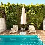 Mitsis Royal Mare Semesteranläggning (resort) Hersonissos (Crete)